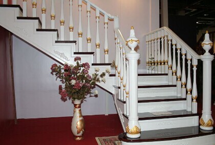 尚艺名梯加盟费