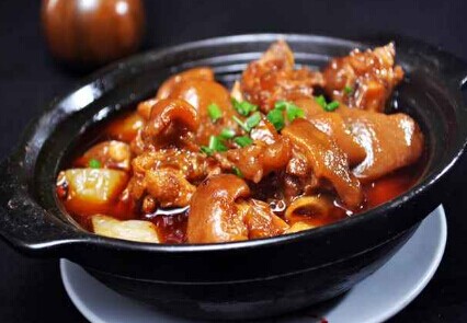 上三品砂锅标准店加盟费