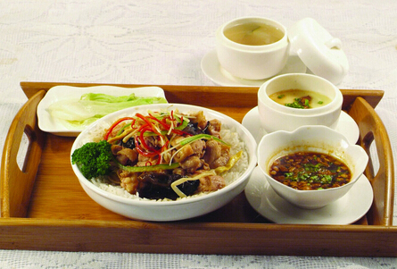 香乐门原蛊蒸饭加盟优势