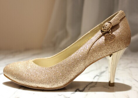 千百度女鞋加盟流程