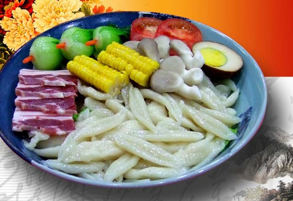 红火飞扬老汤面疙瘩加盟费多少