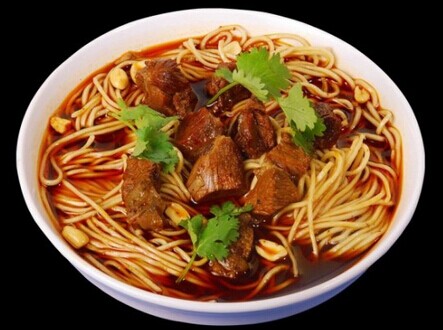 新农牛肉面加盟费是多少？小成本投入，大大的收入！