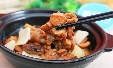 上吉铺黄焖鸡米饭加盟费是多少？创业黄金项目不要错过了！