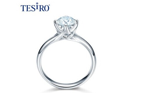 通灵珠宝加盟要多少钱？50万元加盟绰绰有余！