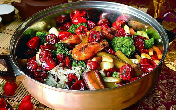 魔锅坊麻辣香锅加盟费是多少？