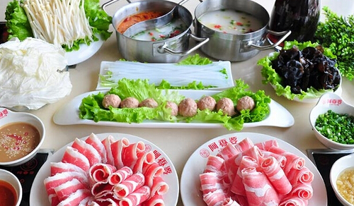 阿香婆欢乐火锅加盟费多少钱？