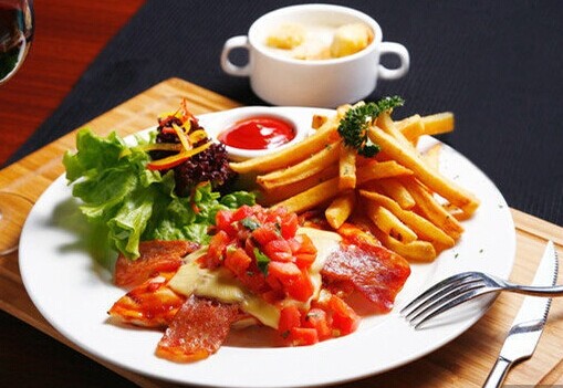 纽约客美式餐厅加盟费是多少？