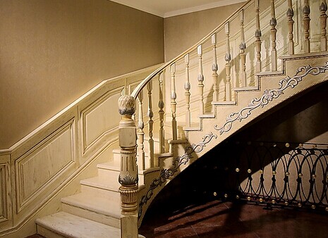 尚艺名梯加盟费是多少?投入15.8万元,财源滚滚来!