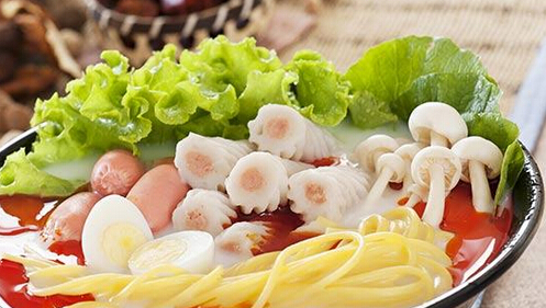 陈老伍麻辣烫加盟费多少？小小投资，纵享一生！