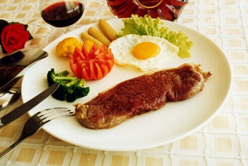 加盟萨莉亚要多少钱？