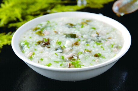 宏状元粥店加盟费是多少？