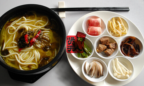 贤夫人过桥米线加盟费多少?8.7万元马上创业!