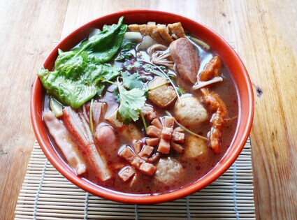 赵小国麻辣烫加盟费是多少?