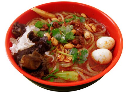 阿甘婆麻辣烫加盟费多少？创业黄金项目就在这里！