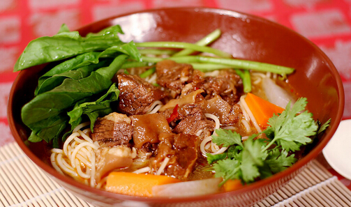 一品江南锅盖面加盟费多少?