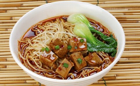 全麦道周氏牛肉面加盟需要多少钱？