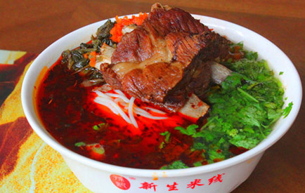 新生米线加盟费是多少？最少需要4.87万元！