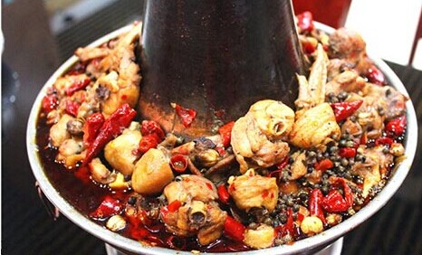 超越火锅鸡加盟最少要多少钱？