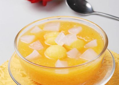 芒不颠甜品加盟最少需要多少钱？不要888万元只要8.88万元！