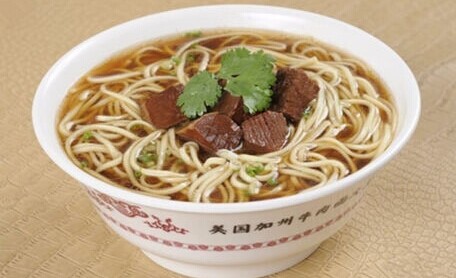 美国加州牛肉面加盟费是多少？