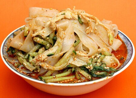 向家凉皮加盟费是多少？17万元成功踏上致富道路！