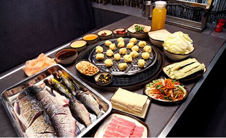 刘罗锅铁锅炖加盟费多少钱？