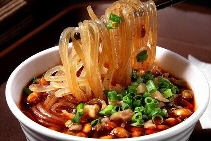 香香酸辣粉加盟费是多少？