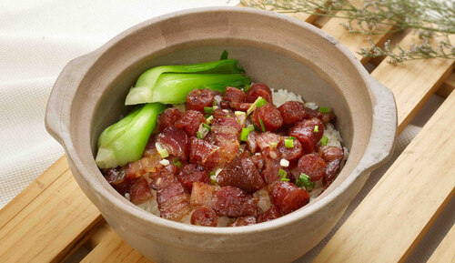 杨阿明煲仔饭加盟费多少？20万就能创业致富！