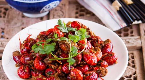 猎味小龙虾加盟费多少？不到16万元，大步迈向成功！