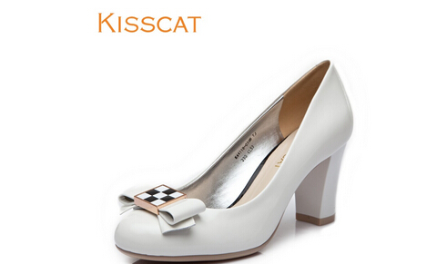 接吻猫女鞋加盟多少钱？45万元就能每天掘金！