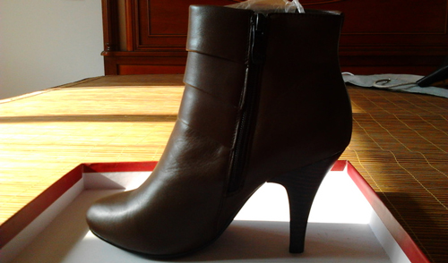 红蜻蜓皮鞋加盟需要多少钱？