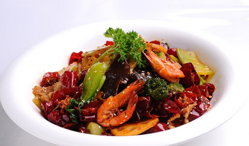 愉肴麻辣香锅加盟最少需要多少钱？