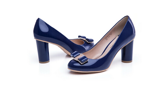 接吻猫女鞋加盟费是多少？