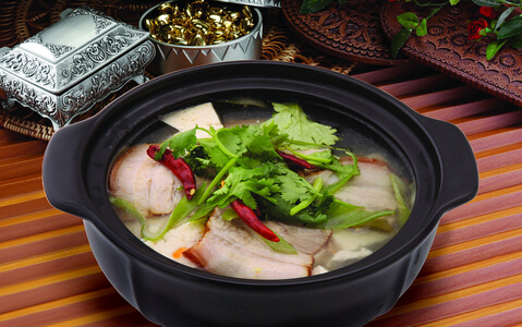 豪记砂锅加盟最少多少钱？