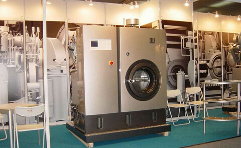 半边天加盟费多少？