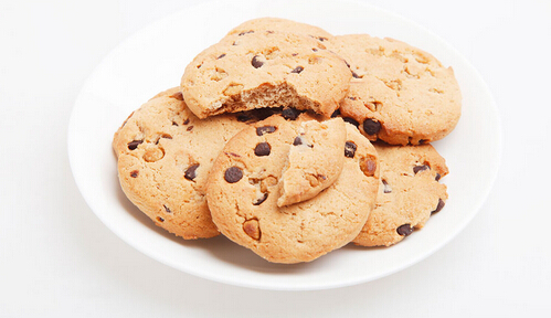 啵啵嘴零食加盟费是多少？