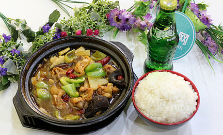 九群狼黄焖鸡米饭加盟费