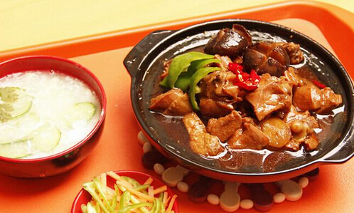 魏小宝红焖鸡米饭加盟费