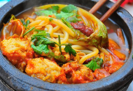 姐妹土豆粉加盟费是多少？最少需要15.9万元！