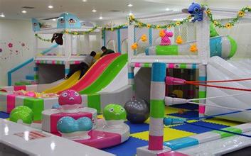 乐之翼儿童乐园加盟费是多少？