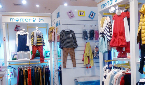 两个小朋友童装加盟最少需要多少钱？