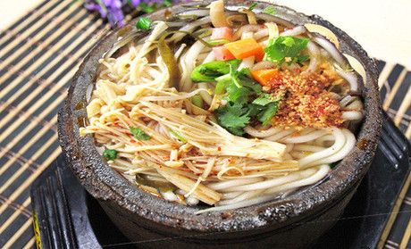 弟兄俩土豆粉加盟费是多少？