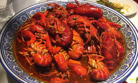 久如香小龙虾加盟店需要多少钱？15.05万元黄金项目带回家！