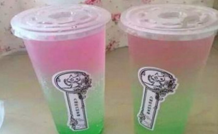 九猫欧式奶茶铺加盟店需要多少钱? 九猫欧式奶茶铺加盟店需要多少钱?