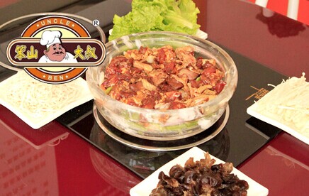 笨山大叔水晶泡泡锅加盟费