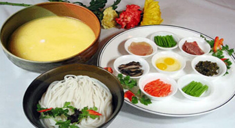 川名佬过桥米线加盟需要多少钱？