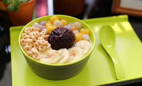 蜜记甜品加盟费是多少？