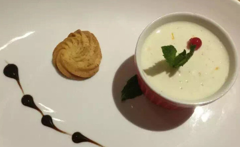 妍色 Yan's Cafe加盟费是多少? 妍色 Yan's Cafe加盟费是多少?