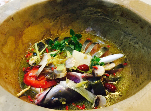 巴人寨蒸汽石锅鱼加盟