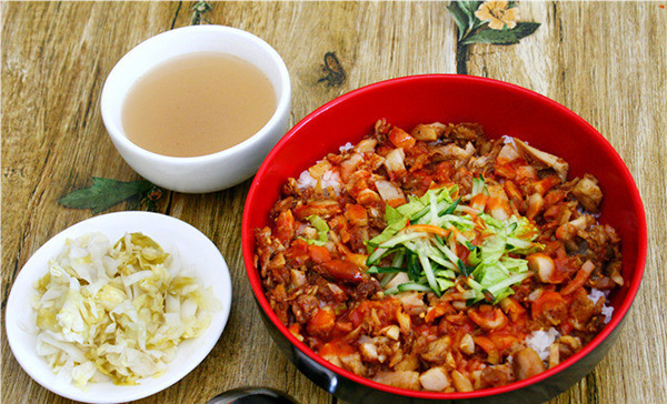 小馋猫烤肉拌饭加盟